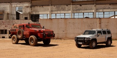 Marauder next to hummer.jpg